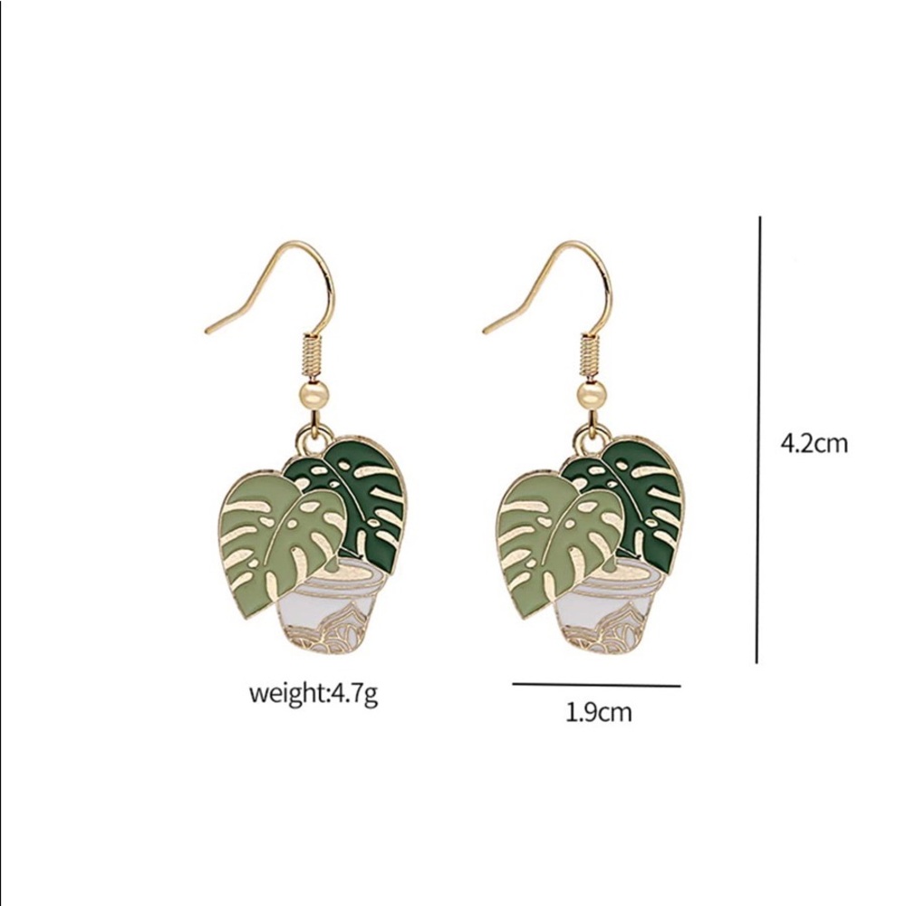 Monstera Plant Lovers Drop Dangle Earrings - Picture 2 of 2